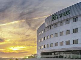 ibis Styles Sao Mateus، فندق في ساو ماتيوس