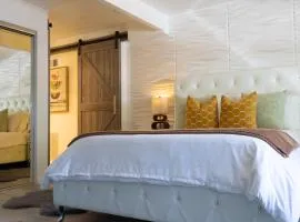 Private Luxury Retreat with Gourmet Kitchen Near SF & Wine Country