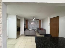 Hermoso Departamento completamente independiente, ξενοδοχείο σε Chitré