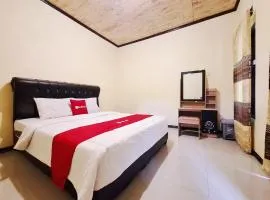 RedDoorz at Setumbu Family Cottage Borobudur