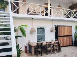 Paje Private Villa for 8 Guests Pool AC Smart TV WiFi Backup Generator Walk to Beach Bars Restaurants