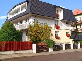 Hotel Europa, hotel in Jastrzębia Góra