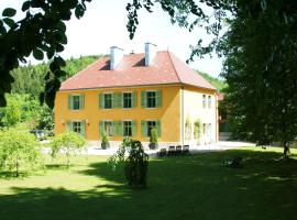 Domaine De Syam - Gîtes, Chambres d'hôtes & Cabanes, holiday home in Syam