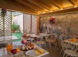 B&B near Lake Como - Breakfast included - Close to train & bus