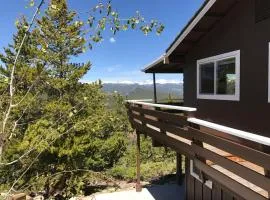 Wonder-View Lodge with Private Panoramic Mountain Views