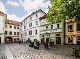 Hotel Metamorphis