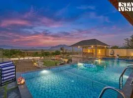 StayVista at Solmira Haven with Infinity Pool, Bonfire