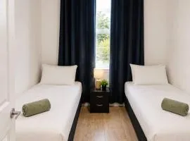 Spacious 4-Bed Home in St Helens Free Parking