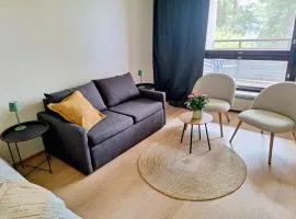 Boreal Pines for 1-6, Sauna, Balcony, Free Parking