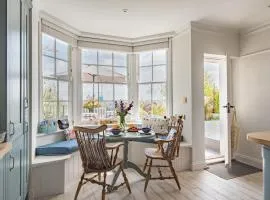 Bay View House by Keepers Cottages