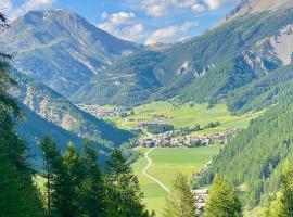 Les granges d'Arvieux vue sur le Queyras, hôtel à Arvieux