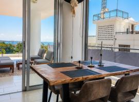 Seaview Apt 3 min Walk to Beach, хотел в Ларнака