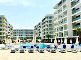 Sea Breeze ,Park Residence2