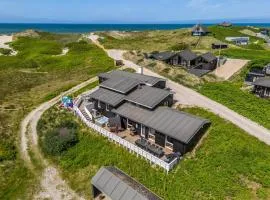 Family-Friendly Holiday Home With Indoor Pool And Outdoor Spa 100 Meters From The North Sea