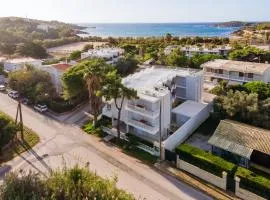 Studio in Sounio steps away from the beach