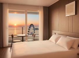 Le Collective Sokcho Beach, hotel i Sokcho
