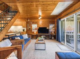 Chalet 94 Lakeview Nr Beach and Resort Amenities, hotel a Stevensville