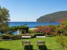 Villa Salida - vista mare, piscina e spiaggia attrezzata