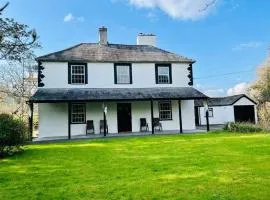 Aberhiriaeth Hall