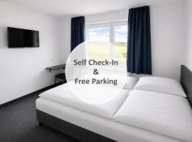 Zzzimple - Self Check-In, Hotel in Pillig