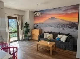 Apartament Widok na Szrenicę z tarasem