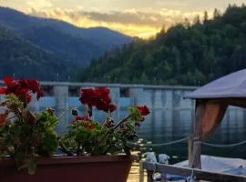 La Coca Lake House