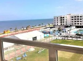 شاليه غرفتين فيو بحر 2bed room chalet