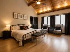 Ultimate Family Getaway-Sleeps 18