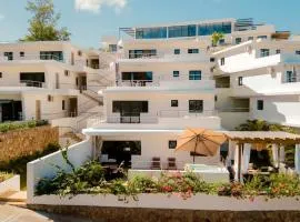 Private Jacuzzi & Garden | BBQ | 3 Mins to Beach