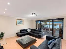 Lakeview Retreat in Charmhaven