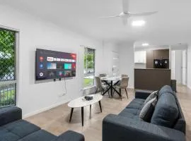 Peaceful Retreat Near Shops and Cafes Secure Parking