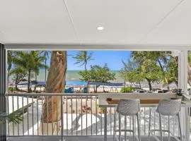 Absolute Beachfront Dual Apartments with Pool
