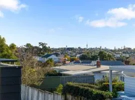 St Heliers 2BR Escape with Views - Parking