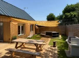 Chalet en bois 2 chambres avec SPA