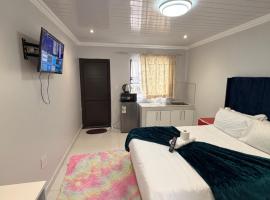 The Perfect Place, Hotel in Parow