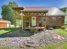 Family Cabin! Close to Greenbrier River & Snowshoe