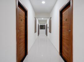 Hotel O Avanti Lodge, hotel a Kharakvasla