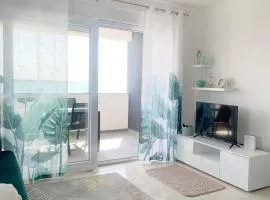 Apartment Green