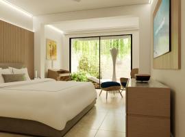 Blue Monkey Hotel & Beach Club: Saint James şehrinde bir otel