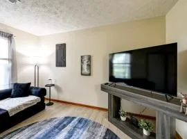 Great for Families! Richmond Townhome w/ Patio