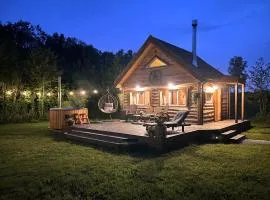 Hobu House - a Cozy, Private Cabin with a Hot Tub by the Forest near Haapsalu
