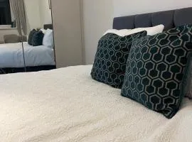 Peaceful Get Away Room In Hilton