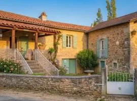 Gîte de caractère Piscine, Pierres & Authenticité