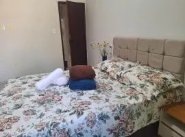 Casa charmosa, e bem localizada