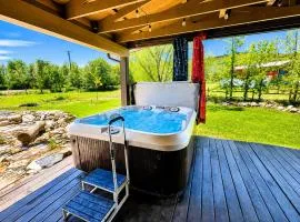 Boat parking Hot Tub Sports Crt Views
