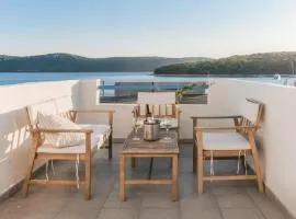 Apartments on island Molat next to the sea - by TA Leut Agency
