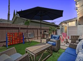 Fire pit, Game Room & BBQ - Family-Friendly Home, hotel di Long Beach