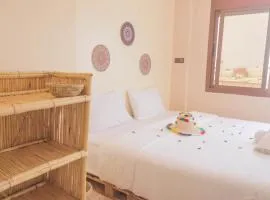 Waves House Tamraght - Surf & Chill Hostel