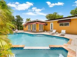 Cozy Retreat- Miami Springs Gem Pool & Grill