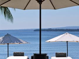 5-Star Boutique Hotel The Lombok Lodge, מלון בTanjung